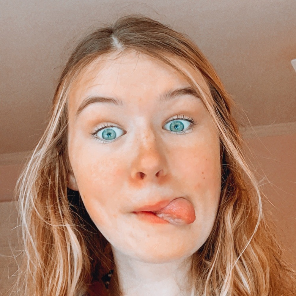 Meet your Posher, Olivia